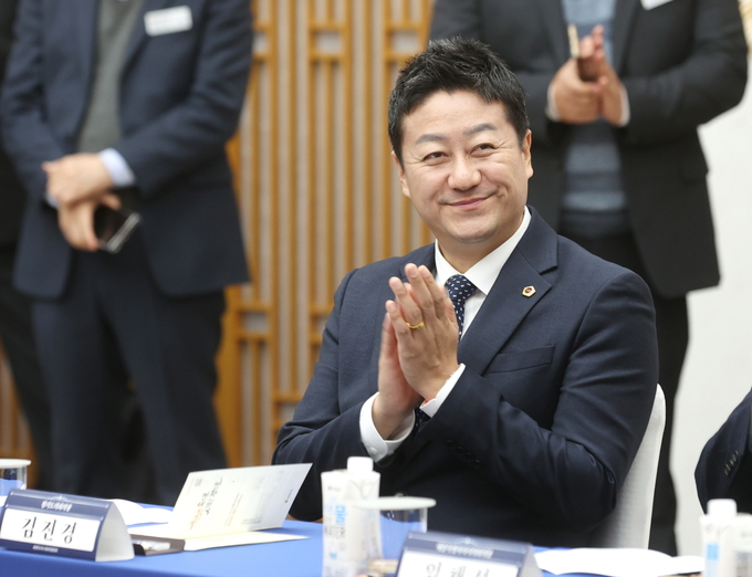 김진경 경기도의회 의장이 지난 26일 오후 서울에서 열린 ‘대한민국 시도의회 의장협의회 제7차 임시회’에 참석해 있다. (사진=경기도의회 제공)