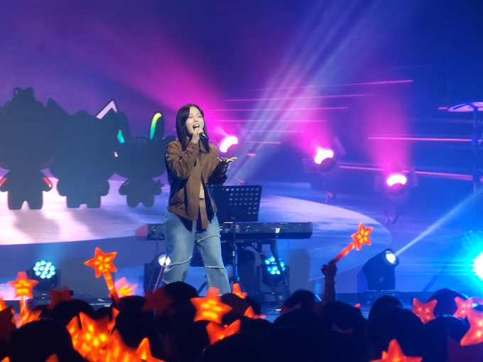 초대가수 '흰(HYNN)'. (사진=이효정 기자)