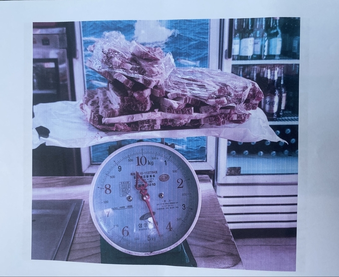 장안문거북시장 추석선물세트 관련 민원과 함께 접수된 사진. (사진=독자제공)