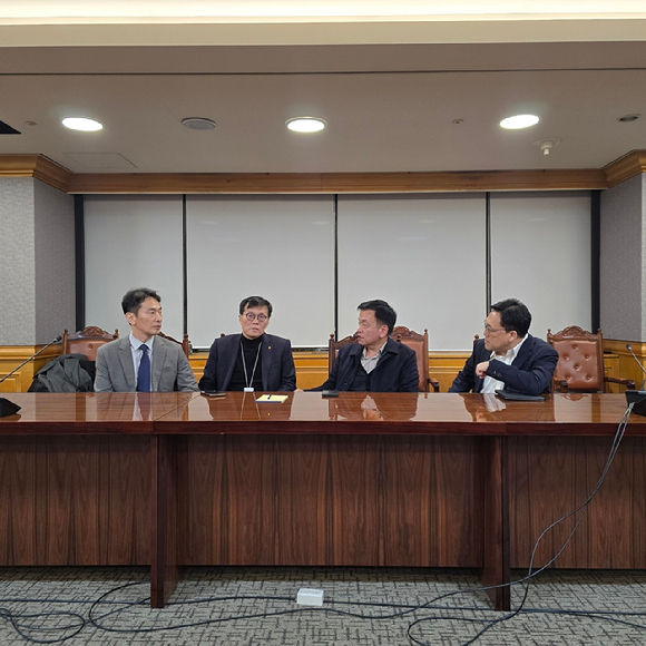(왼쪽부터) 이복현 금융감독원장, 이창용 한국은행 총재, 최상목 경제부총리, 김병환 금융위원장. (사진=한국은행 제공)