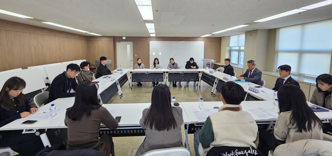 신용회복·복지 양방향 연계 활성화를 위한 간담회 진행 모습. (사진=부천시 제공)