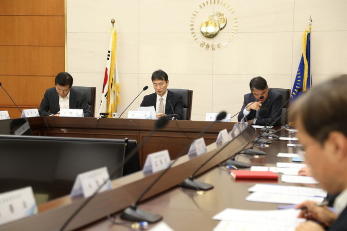 이복현 금융감독원장이 5일 금융상황 점검회의를 주재했다. (사진=금융감독원 제공)