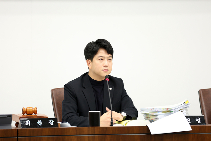 김진영 교육복지위원장.(사진=시흥시의회 제공).