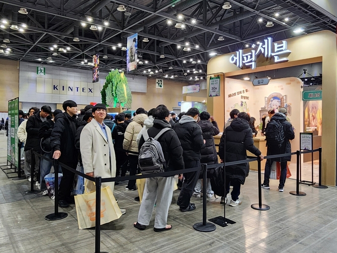 AGF 2024에 스마일게이트가 출품한 에픽세븐 부스 전경. (사진=이효정 기자)
