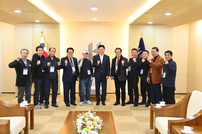 부천시는 한국이용사회 부천시지부와 간담회를 진행했다. (사진=부천시 제공)