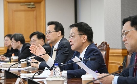 최상목 경제부총리 겸 기획재정부 장관이 11일 긴급 거시경제·금융 현안 간담회에서 발언하고 있다. (사진=기획재정부 제공)