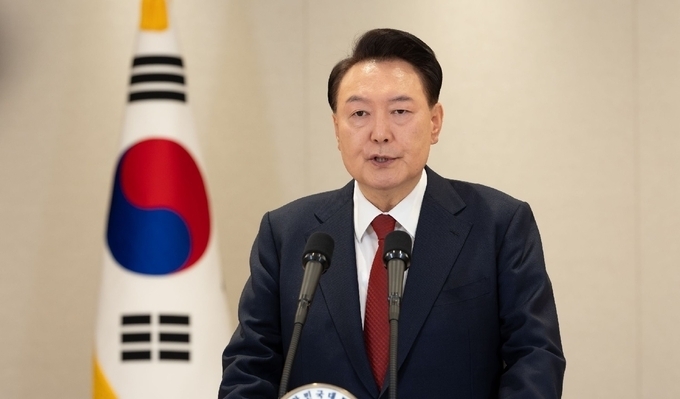 윤석열 대통령이 12일 ‘비상계엄 입장 담화’를 발표하고 있다. (사진=대통령실 제공)