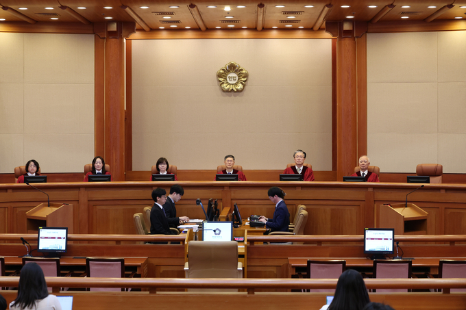 헌법재판소 재판관 6인. (왼쪽부터) 김복형·정정미·이미선·문형배·김형두·정형식 헌법재판소 재판관 (사진=연합뉴스)