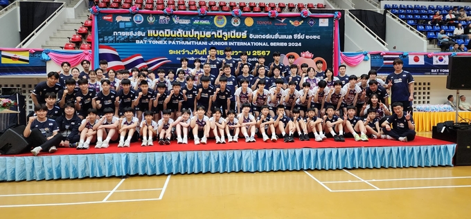 지난 9일부터 15일까지 6일간 태국 방콕에서 열린 2024 태국주니어배드민턴선수권대회에 참가한 한국 선수단. (사진=대한배드민턴협회 제공)