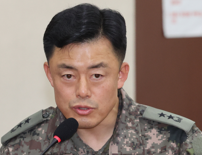 문상호 국군정보사령관(육군 소장)이 10일 오전 국회 국방위원회 전체회의에서 선거관리위원회 병력 파견 경위에 대한 질의에 답하고 있다. (사진=연합뉴스)