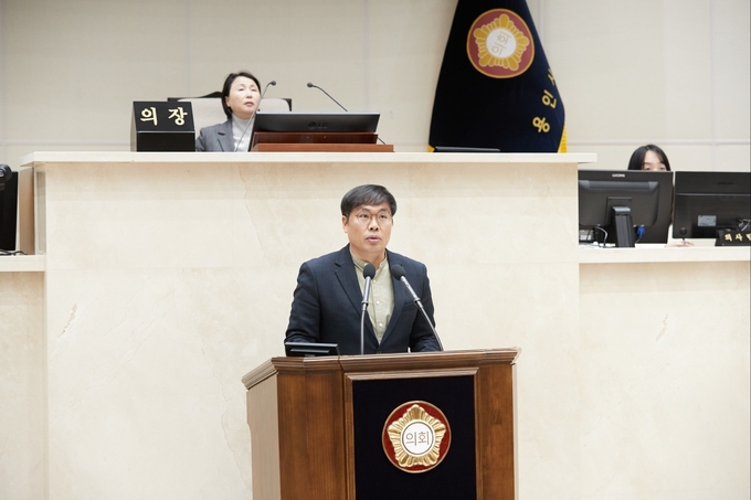 임현수 의원이 지난 20일 제289회 임시회 5분 자유발언을 통해 '용인시 직장운동경기부 및 공공부문 비정규직 처우개선'을 촉구했다. (사진=용인시 제공)