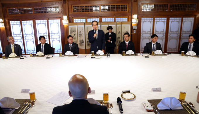 한덕수 대통령 권한대행 국무총리가 24일 서울 삼청동 총리 공관에서 열린 '서울재팬클럽(SJC) 오찬 간담회'에서 인사말을 하고 있다. (사진=연합뉴스)
