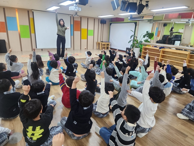 키 크기 체조 교육에 참여하는 아이들. (사진=부천시 제공)
