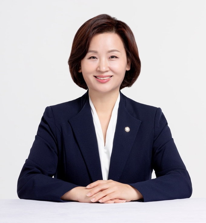 이수진 국회의원 (성남중원).