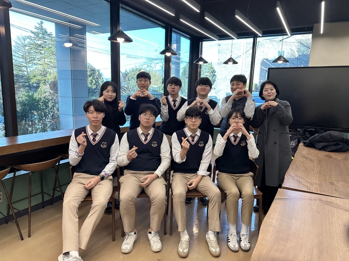 파주 세경고 학생 9명이 행정안전부와 경기도청, 경기교육청에 합격하는 영예를 안았다. (사진=세경고 제공)