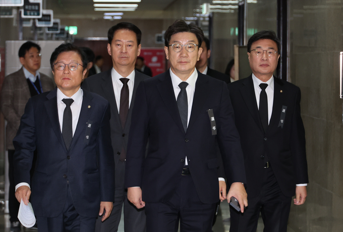 권성동 국민의힘 원내대표가 31일 오전 서울 여의도 국회에서 열린 원내대책회의에 참석하고 있다. (사진=연합뉴스)