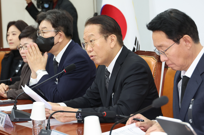 권영세 국민의힘 비상대책위원장이 2일 오전 국회에서 열린 비상대책위원회의에서 발언하고 있다. (사진=연합뉴스)