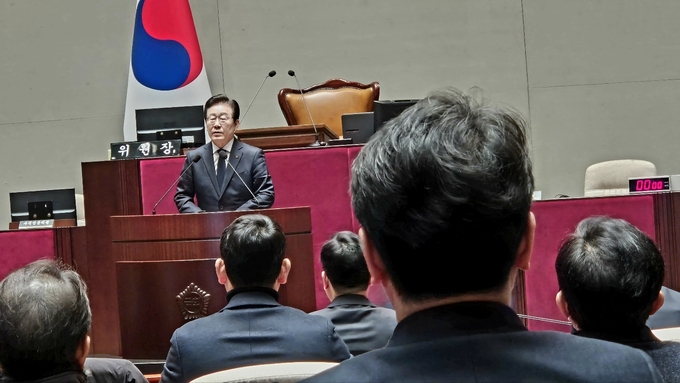 이재명 더불어민주당 대표가 6일 오전 국회 본관에서 열린 비상의원총회에서 모두발언을 하고 있다. (사진=김한별 기자)