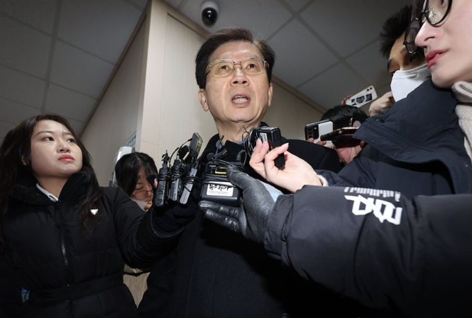  윤석열 대통령에 대한 고위공직자범죄수사처의 체포영장 집행을 저지한 박종준 대통령 경호처장이 10일 오전 서울 서대문구 국가수사본부로 출석하고 있다. (사진=연합뉴스 제공)