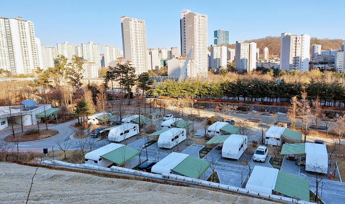 광교호수공원 캠핑장 전경. (사진=수원도시공사 제공)