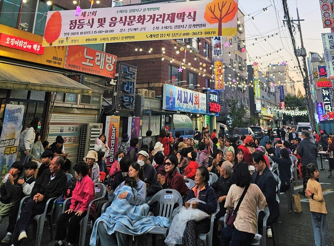 광명시가 얼어붙은 골목경제를 살리기 위해 신속하게 지원사업을 추진한다. (사진=광명시 제공)