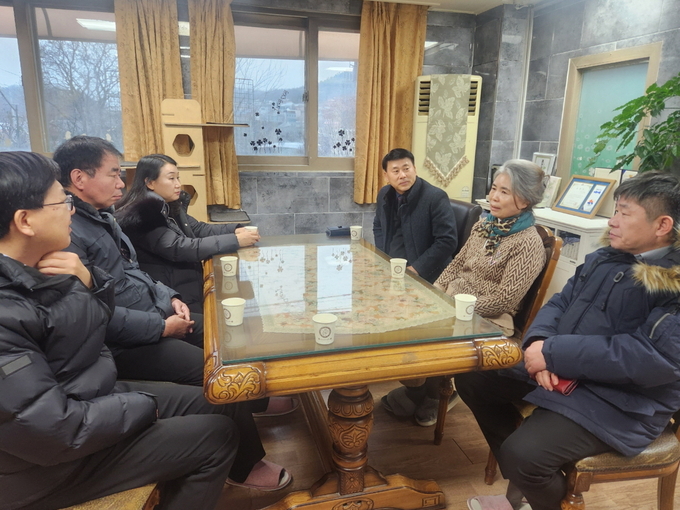 시흥시, 대야·신천행정복지센터는 민족 최대 명절 설을 앞두고 오는 24일까지 대야·신천권 내 사회복지시설 5곳을 찾아 위문 활동을 진행한다. (사진=시흥시 제공)