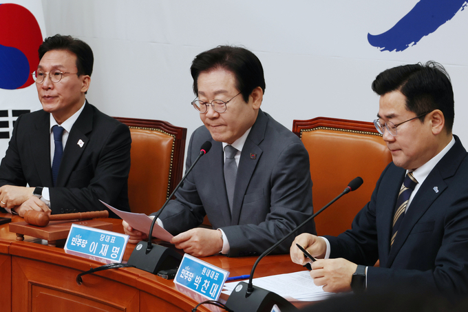이재명 더불어민주당 대표가 31일 국회에서 열린 당 최고위원회의에 참석해있다. (사진=연합뉴스)