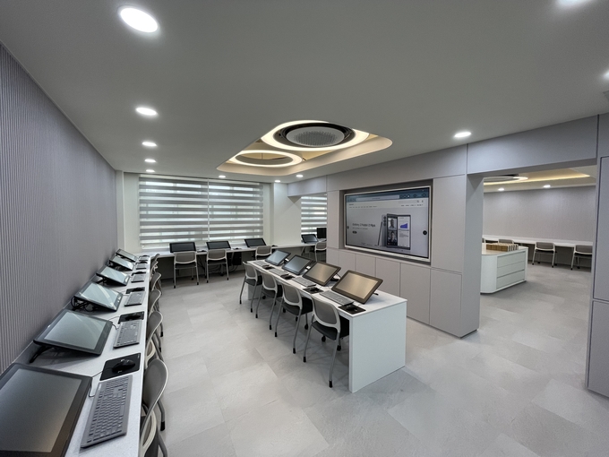영흥중학교 미래교실 구축 모습. ( 사진 = 인천시교육청 제공 )
