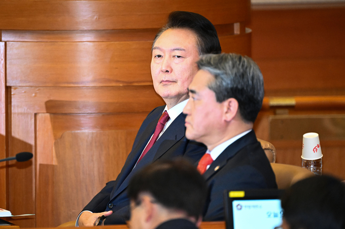 윤석열 대통령 탄핵심판 5차 변론이 열린 4일 서울 종로구 헌법재판소 대심판정에 윤 대통령이 참석해 자리에 앉아있다. (사진=사진공동취재단)