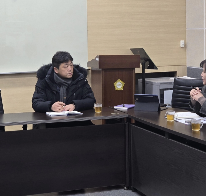 지역 장애예술인의 작품을 부천페이 디자인에 추가하기 위한 간담회. (사진=손준기 의원 측 제공)