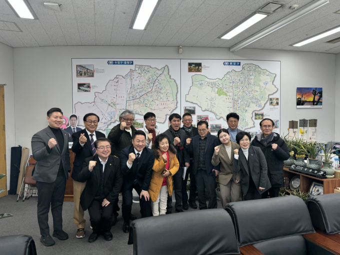 성남시의회 국민의힘협의회가 14일 성남시상인연합회와 간담회를 열었다. (사진-성남시의회 제공)