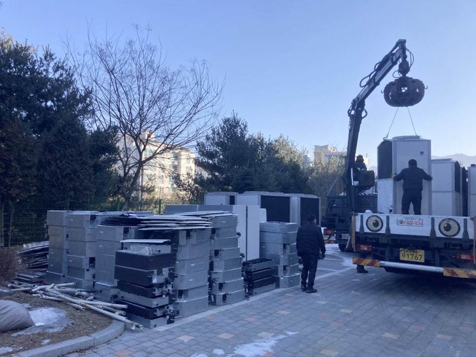 구리남양주교육지원청은 학교 불용물품 매각 지원사업을 통해 학교 행정 업무 경감을 지원하고 수입을 창출했다고 밝혔다. (사진=구리남양주교육지원청 제공)