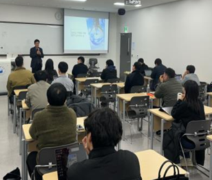 지난해 인하대학교 제조혁신전문대학원에서 재직자 석사과정이 진행되는 모습. ( 사진 = 인천시 제공 )