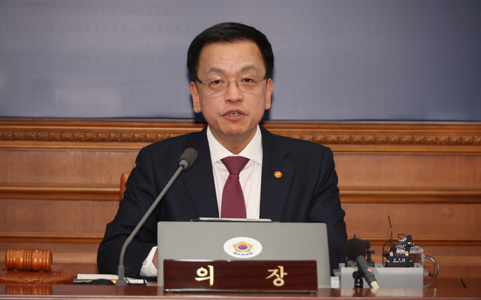 최상목 대통령 권한대행 부총리 겸 기획재정부 장관이 4일 정부서울청사에서 국무회의를 하고 있다. (사진=연합뉴스)