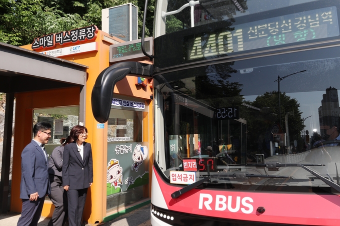 안성은 서울 강남을 비롯해 수원과 성남, 동탄, 이천 등으로 가는 버스노선을 구축하며 대중교통 향상에 앞장서고 있다. (사진=안성시 제공)
