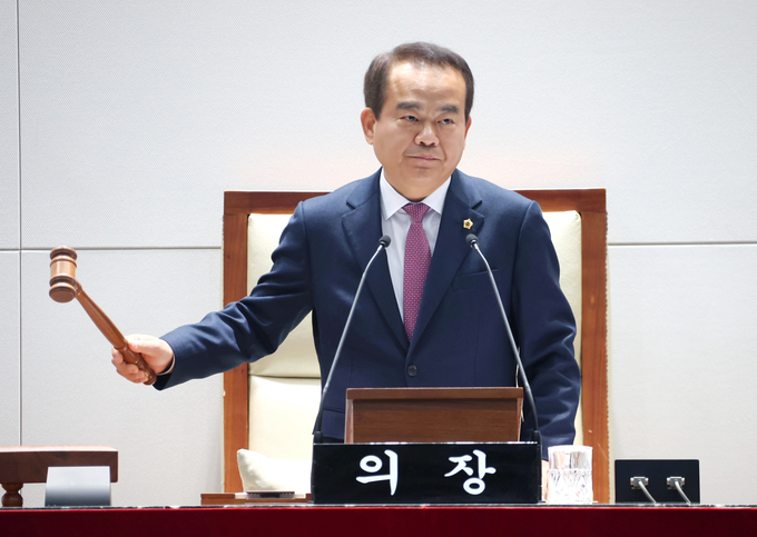 14일 이덕수 성남시의회 의장이 제301회 임시회 개최를 선언했다. (사진=성남시의회 의장)