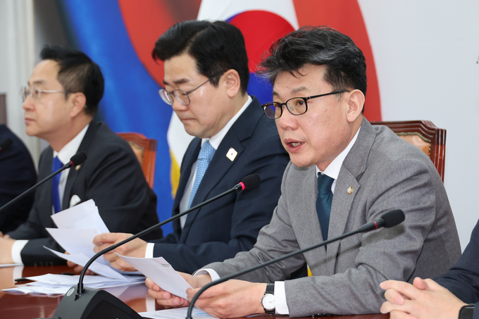 진성준 더불어민주당 정책위의장이 지난 11일 국회에서 열린 원내대책회의에서 발언하고 있다. (사진=연합뉴스) 