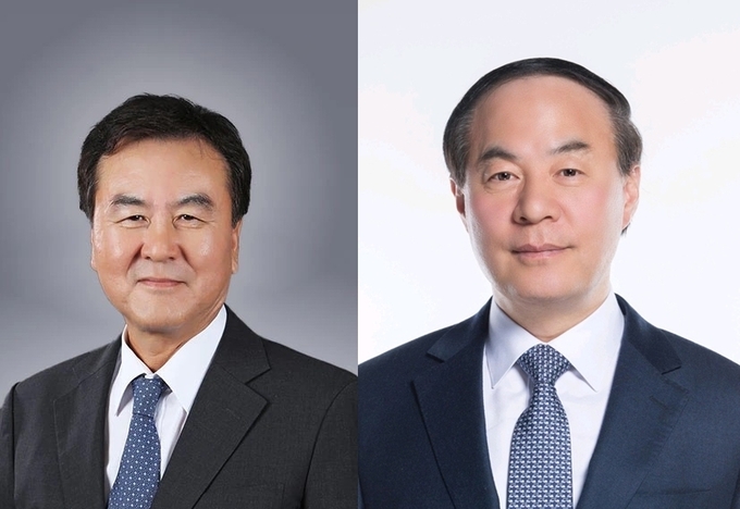 (왼쪽부터)신제윤 사외이사와 전영현 대표이사 부회장. (사진=삼성전자 제공)