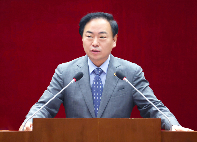 성남시의회 조우현 경제환경위원장이 본회의에서 5분 자유발언을 하고 있다. (사진=성남시의회 제공)