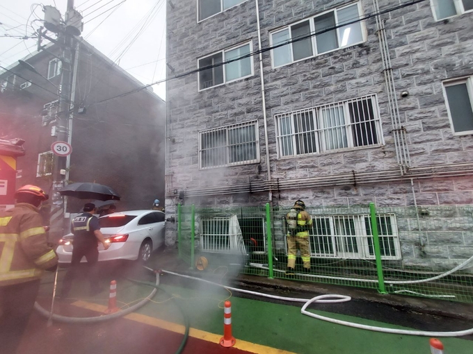  수원 다세대주택 불이 진화된 모습. (사진=연합뉴스)