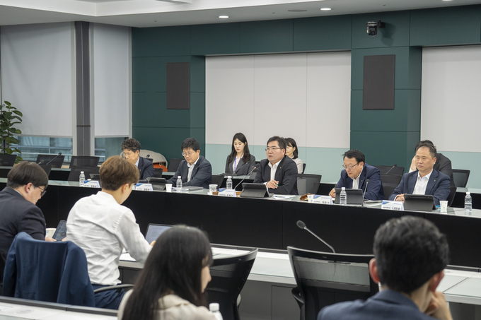 지난 9일 서울 중구 소재 본사에서 진행된 2025년 제1차 '농협금융 ESG추진협의회' (사진=NH농협금융지주 제공)