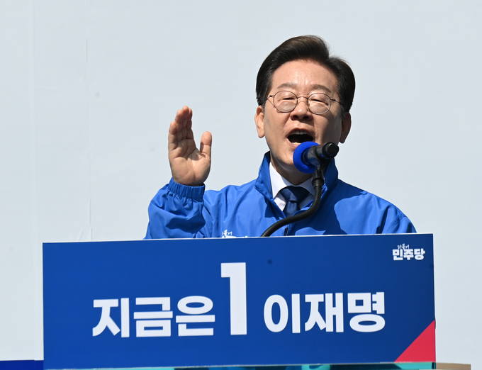 이재명 더불어민주당 대선 후보가 12일 서울 광화문 청계광장에서 발언하고 있다. (사진=옥지훈 기자)