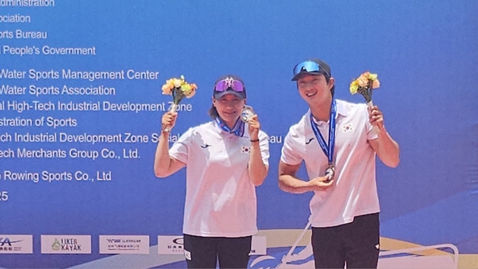 ‘2025 ACC 카누 스프린트 아시아 선수권대회’에서 구리시청 소속의 변은정 선수가 국민체육진흥공단 소속 정원준 선수와 짝을 이뤄 참가한 XK-2 500미터 종목에서 동메달을 획득했다. (사진=구리시 제공)