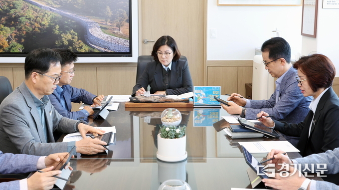 김보라 시장 주재로 제21대 대통령 선거 대비 공정선거 추진 대책 회의가 열리고 있다.(사진=안성시 제공)