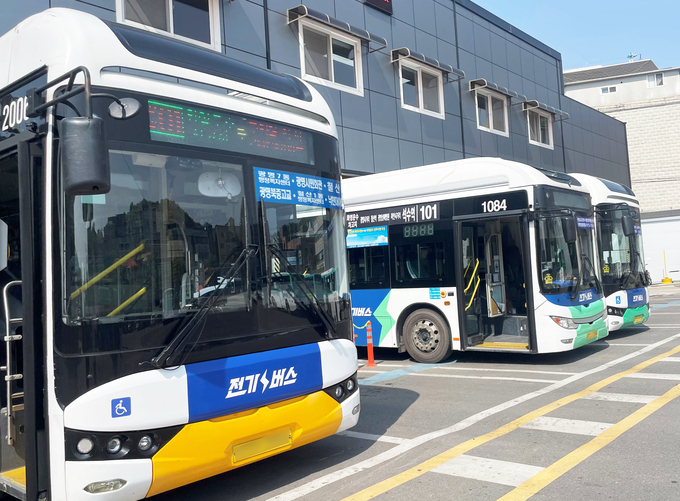 광명시 버스노선체계 개편계획 수립 용역을 추진한다. (사진=광명시 제공)