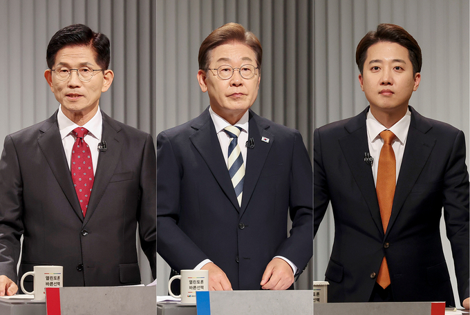 제21대 대통령 선거 후보자 2차 토론회에 (왼쪽부터)김문수 국민의힘·이재명 더불어민주당·이준석 개혁신당 대선 후보가 참여하고 있다. (사진=연합뉴스)