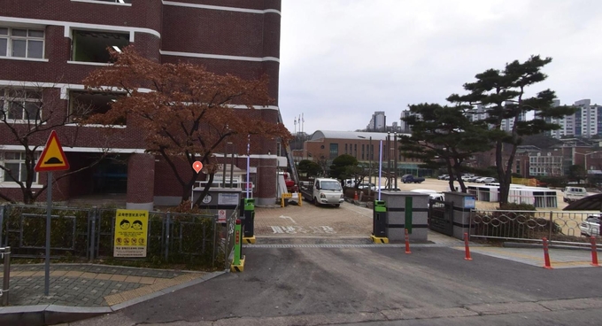 군포시와 주차 개방 협약을 맺은 곡란중학교. (사진=군포의왕교육지원청 제공)