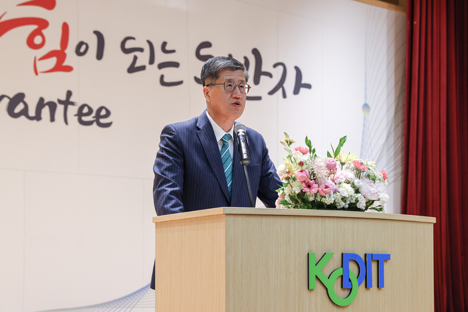 ‘49주년’ 신보, 지역기업도 해외진출기업도 지원 강화