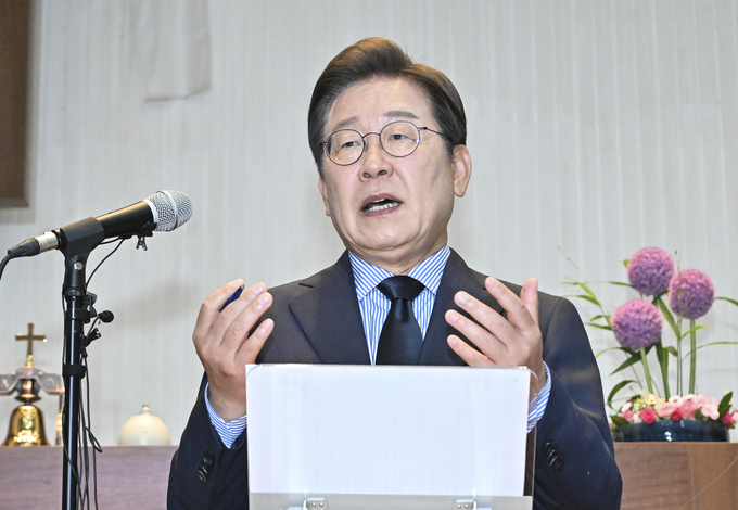 이재명 더불어민주당 대선 후보가 대선 본투표일을 하루 앞둔 2일 성남주민교회를 찾아 기자회견을 하고 있다. (사진=옥지훈 기자)