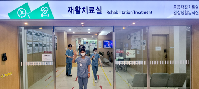 경복대학교 작업치료과를 올해 2월 졸업한 인도 외국인 유학생 미슈라 바르티(Mishra Bharti) 졸업생이 국내 최대 규모의 회복기 재활병원인 서송병원 재활치료팀 작업치료사로 최종 합격했다. (사진=경복대학교 제공)